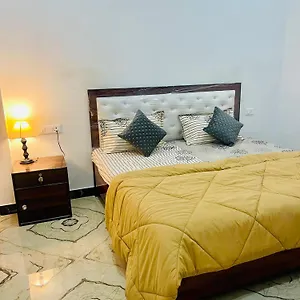 amrita-residency.hotels-varanasi.com/